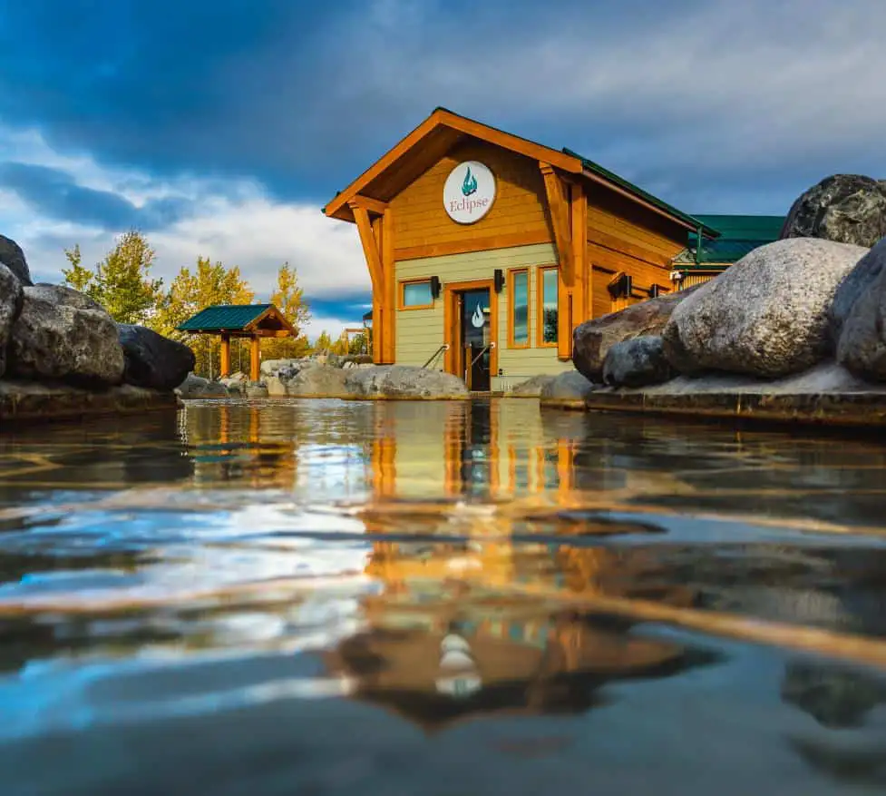 Epic North - Yukon Wildlife & Hot Springs